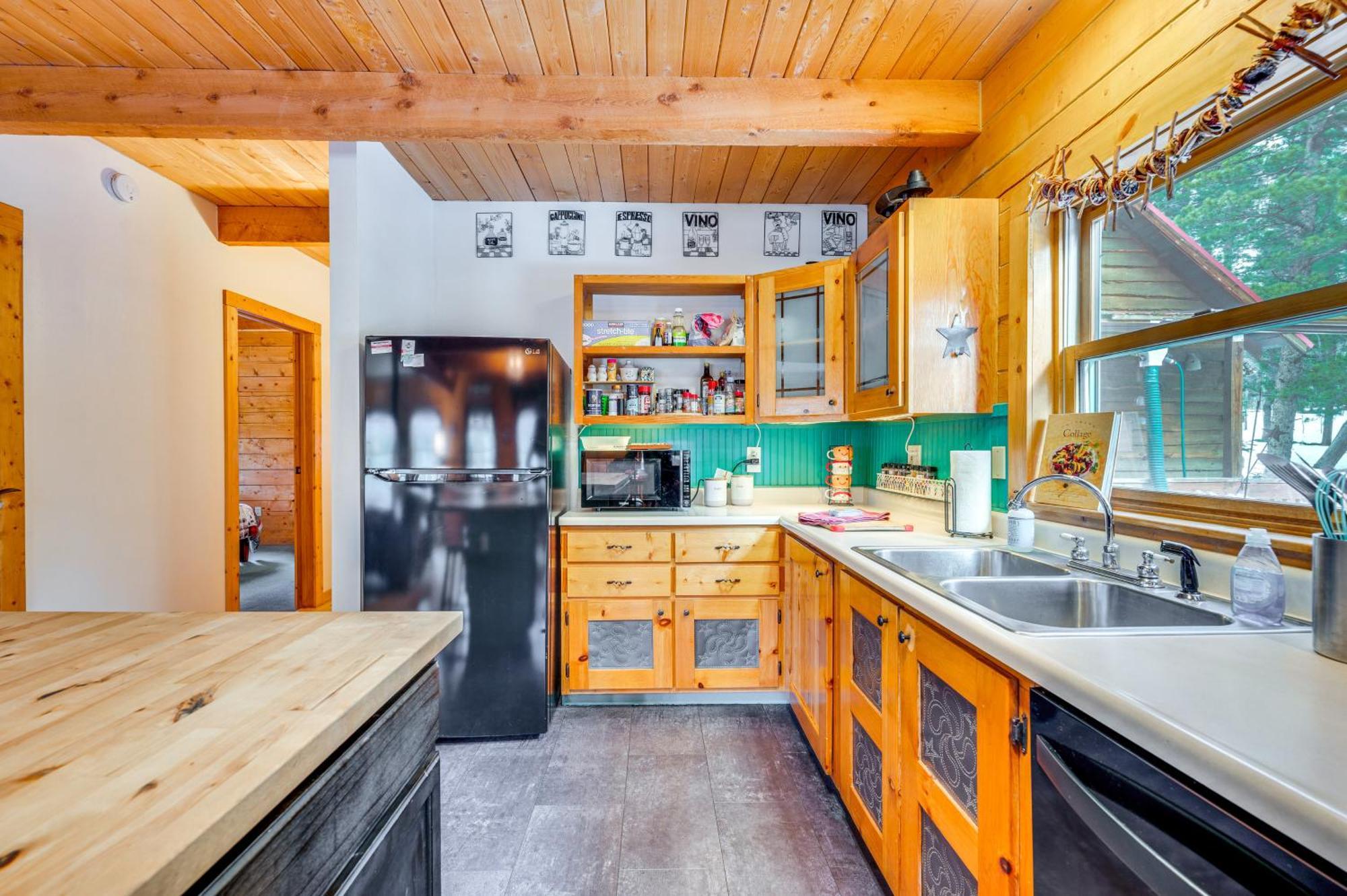 Secluded Black Hawk Log Cabin With Fire Pit! Εξωτερικό φωτογραφία